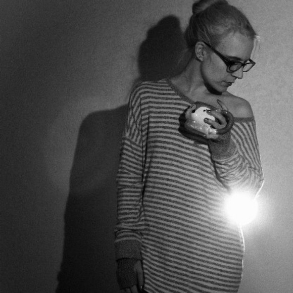 Meet your Posher, Elizabeth - Picture 3 of 4